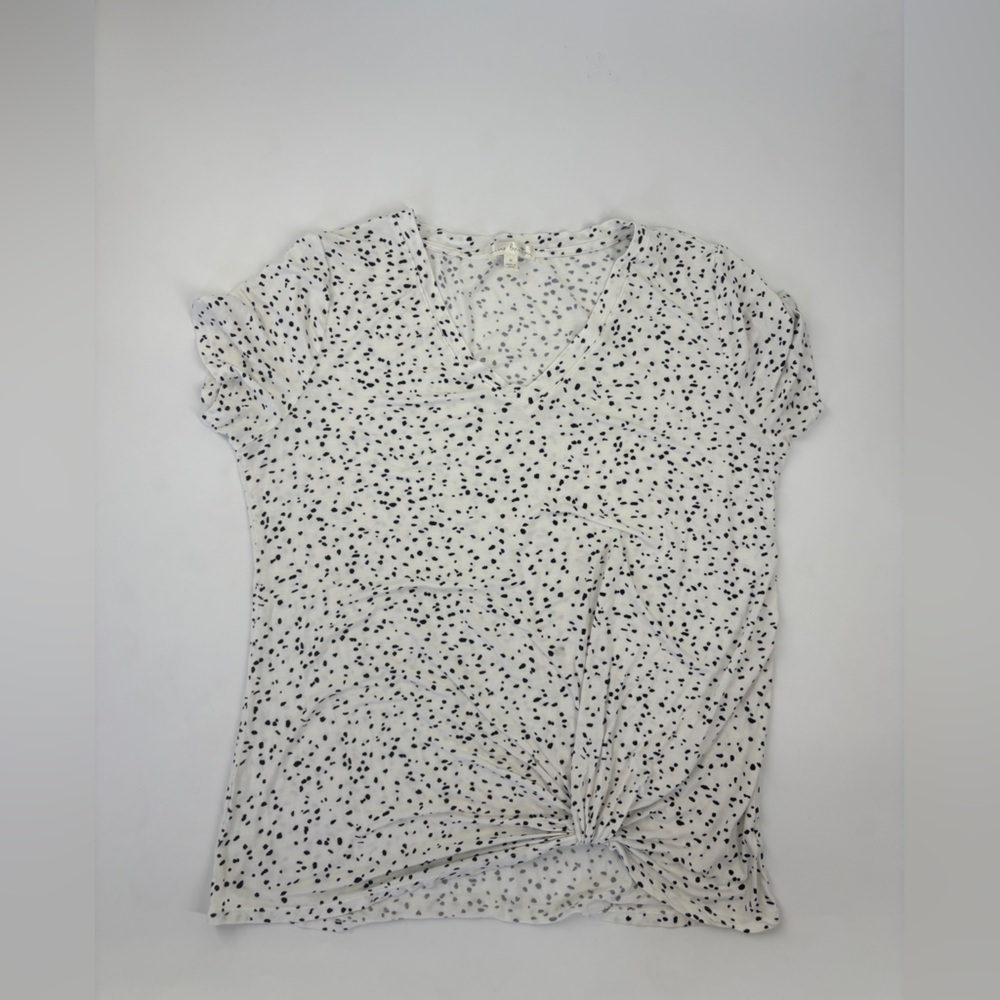 Nine Britton White and Black Dotted Short Sleeve Top